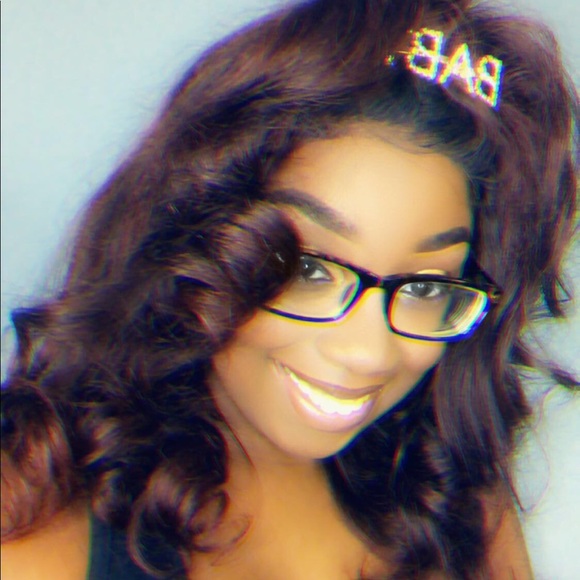 Meet Lauren!🦄🍭 - Picture 2 of 2